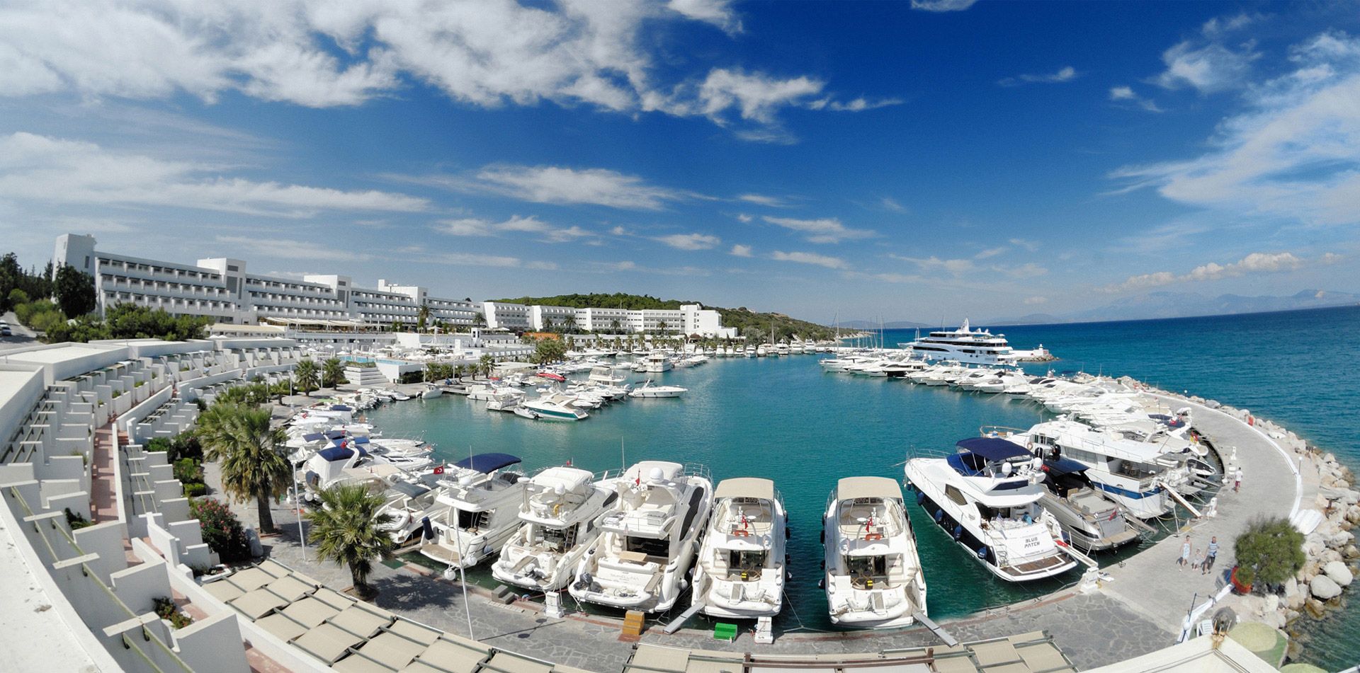 Med cesme в реальном времени. Setur Marina. Cesme Marina. Измир Турция красивые места. Жизнь в Измире.